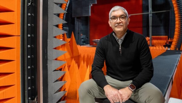 Amazon's satellite internet chief addresses Blue Origin explosion: Read the memo