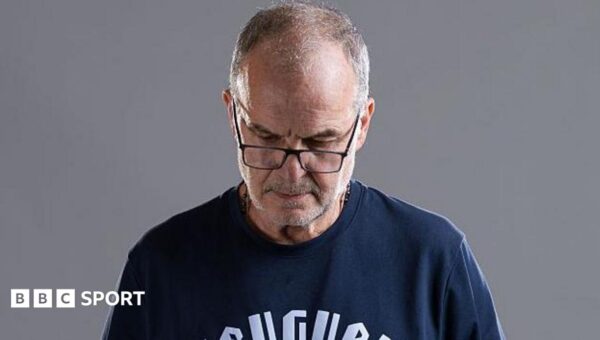 ‘Not a model’ – Bielsa refuses to engage with World Cup photoshoot