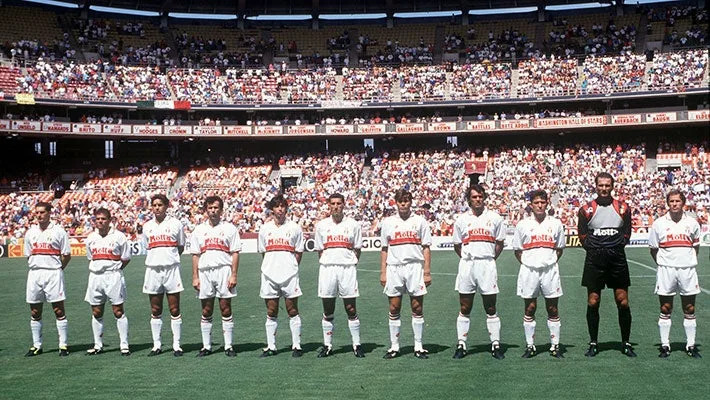 FROM THE FIRST TO THE SECOND WORLD CUP