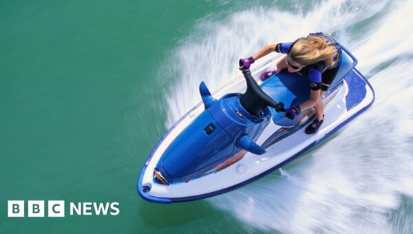 Speeding jet skiers with children on board ‘remove plates to evade cameras’, report says