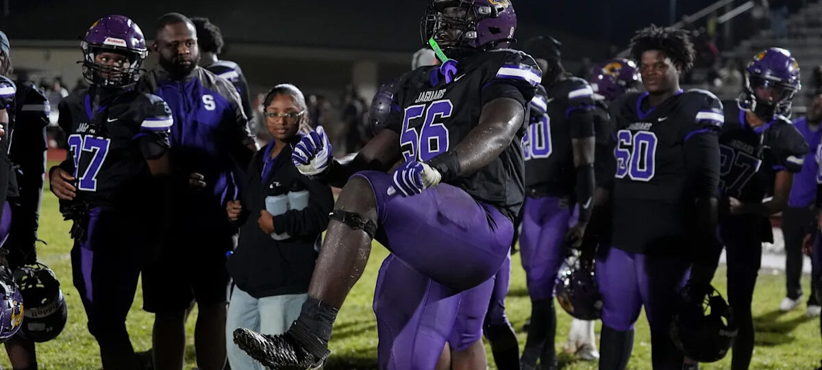 Southwind four-star lineman Antonio Keefer commits to Ole Miss football