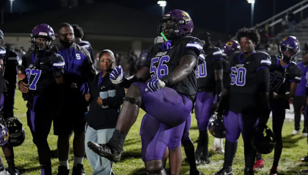 Southwind four-star lineman Antonio Keefer commits to Ole Miss football