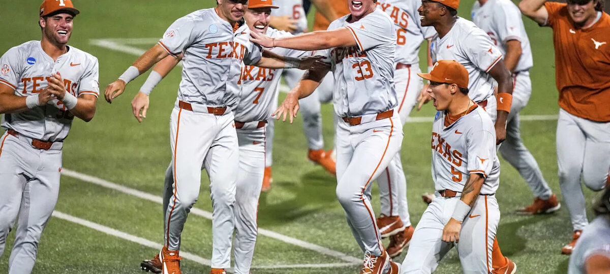'OmaHORNS': Fans react to Texas Longhorns' return to College World Series