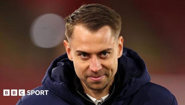 Southampton owner will not sack head coach after club spied on rival teams