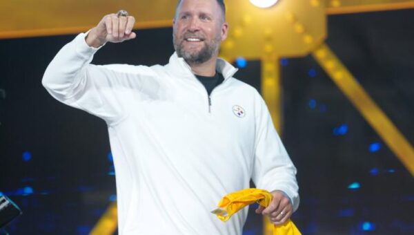 Ben Roethlisberger Predicts Steelers Record Under Mike McCarthy