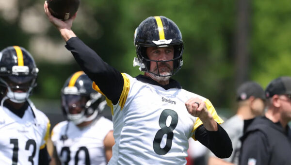 Is Aaron Rodgers’ Return a Good or Bad Thing for Steelers?