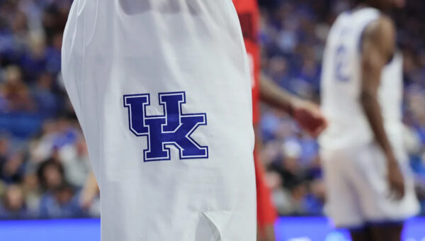 Kentucky basketball offers a four-star point guard in the 2027 class