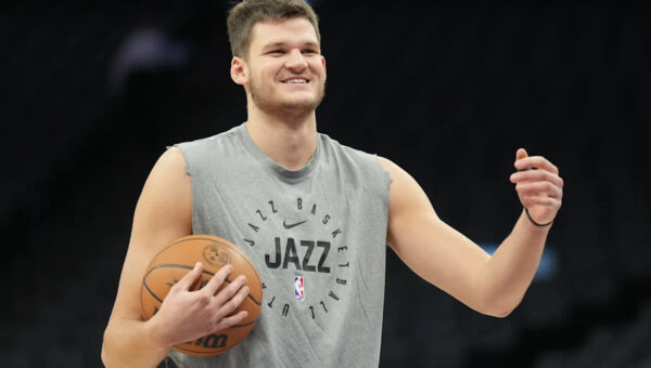 Reporter: Walker Kessler will meet with Lakers