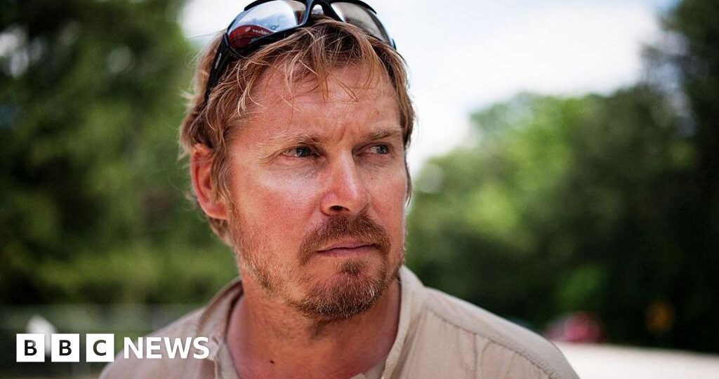 Briton on around-the-world walk since 1998 refused access to Channel Tunnel for final leg