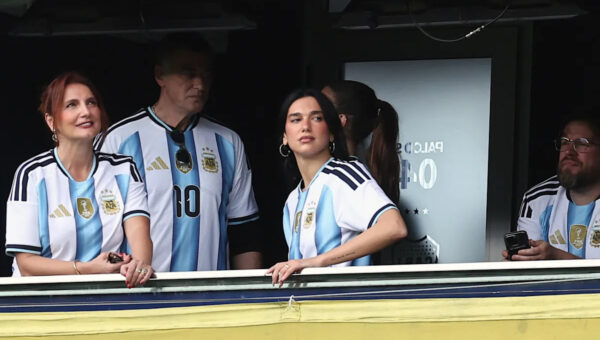 FC Breakfast: Dua Lipa x Roberto Martinez , Kyks strikes again
