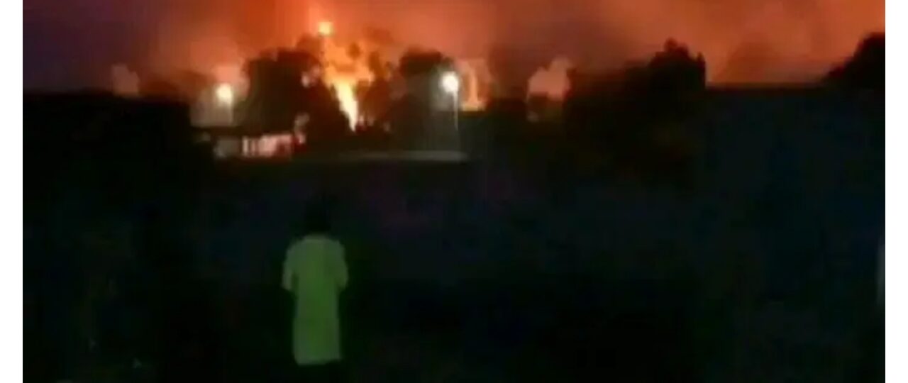 Boko Haram sets schools ablaze in ChibokBoko Haram sets schools ablaze in Chibok