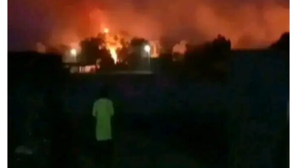 Boko Haram sets schools ablaze in ChibokBoko Haram sets schools ablaze in Chibok