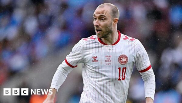 How Christian Eriksen’s heart device kicked into action