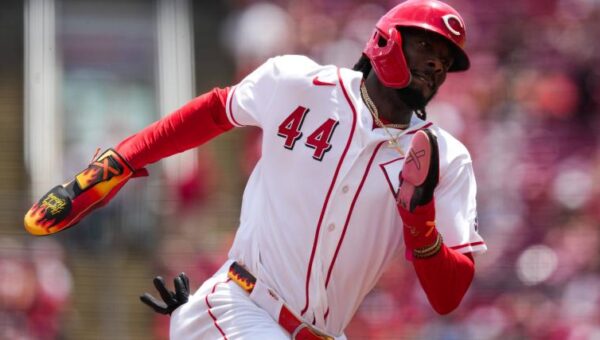 Yankees' wild trade idea sends four prospects to Reds for 6-foot-6 superstar