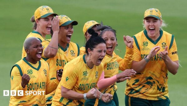 South Africa bounce back with win over Pakistan