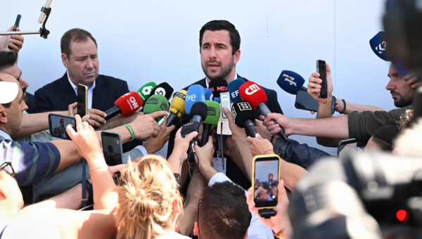 Enrique Riquelme Congratulates Florentino Pérez, Says Campaign Is “Only the Beginning”