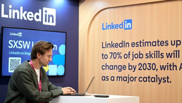 LinkedIn is stepping up its pitch to creators with a new marketplace
