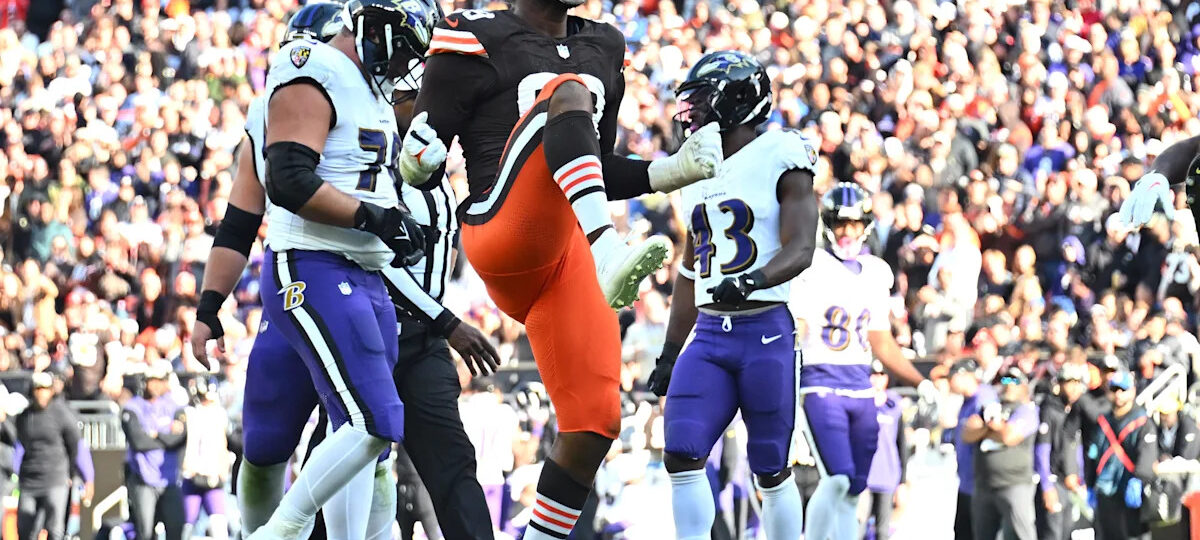NFL free agency: News on 2 former* Browns defensive ends