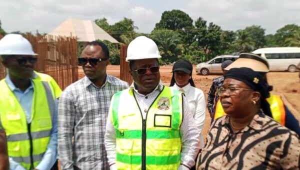 Umahi jokes over private jet landing on Delta road, demands ‘landing fee’ from Aviation Ministry