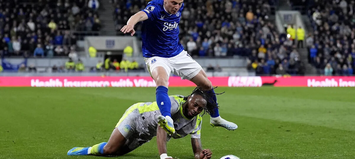Tuesday’s Everton News: Mykolenko signs, Wilson update, Pickford link