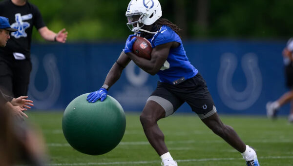 Two Colts competing for starting jobs weigh in on their current preparation and mindsets