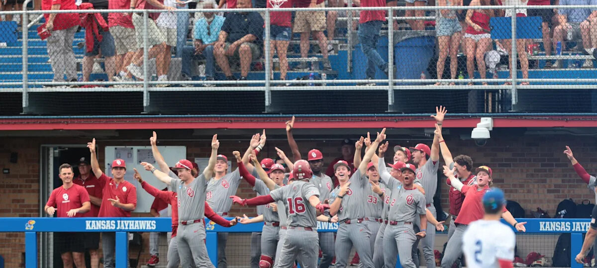 Oklahoma routs Kansas baseball in NCAA super regional opener