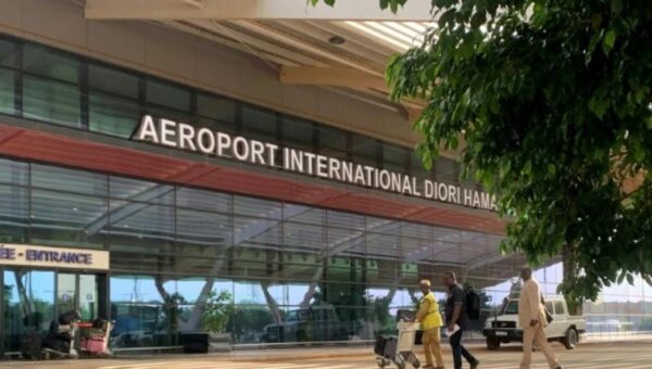Peter Johnson: The Attack on Niamey Airport and the hidden motives of the former colonial power