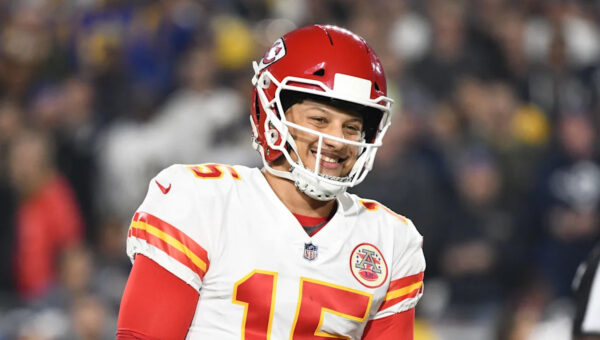 Grading Patrick Mahomes’ record-setting monster deal with the Chiefs