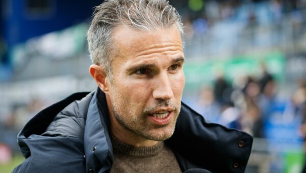 Feyenoord sack van Persie after ‘difficult season’