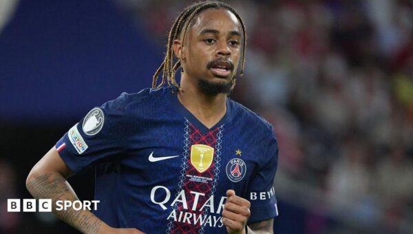Arsenal consider Barcola as alternative to Rogers