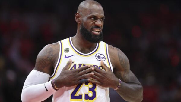 Lakers' LeBron James makes bold claim regarding NBA GOAT debate
