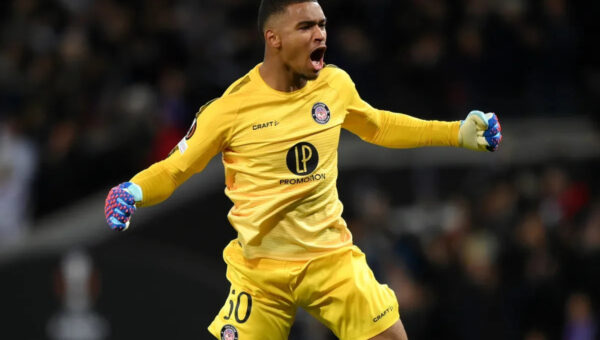 Aston Villa identify Guillaume Restes as Emiliano Martínez’s replacement