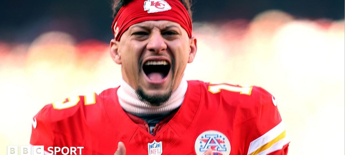 Mahomes to become NFL's first $500m player