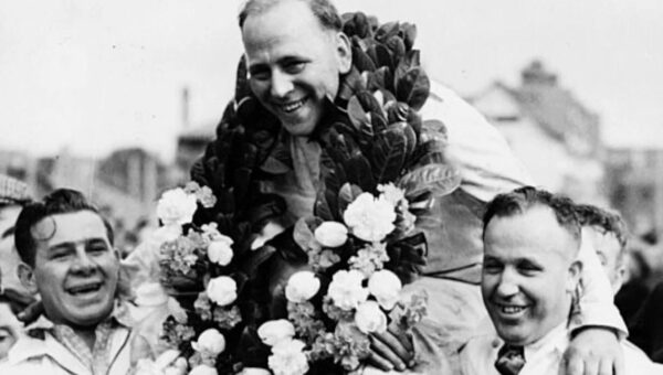 The airfield where motor racing returned after WW2