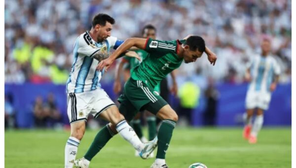 2026 World Cup: Moreno slams referee for not giving Messi red card against Algeria