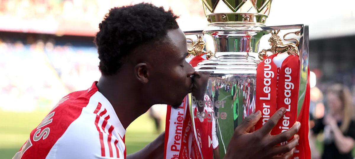 Saka injured but will start World Cup anyway