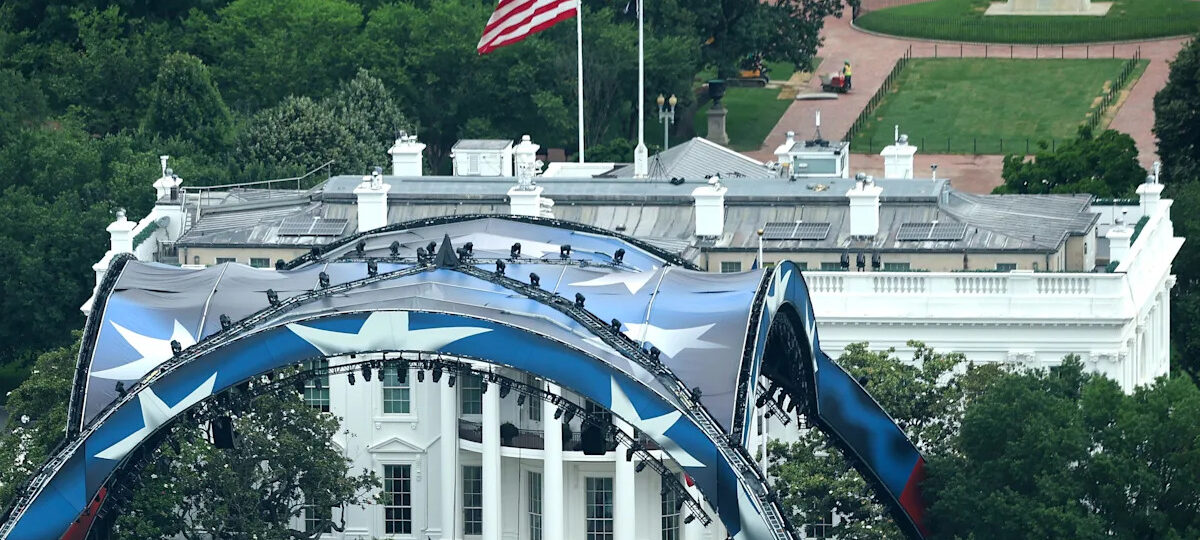 UFC goes from 'human cockfighting' to the White House in 30 years