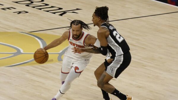 How Jalen Brunson overcame injury to will Knicks to win vs. Spurs with clutch 4th quarter