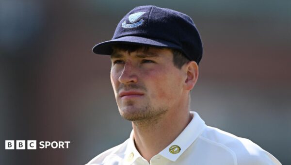 Uncapped Crocombe called up by England as cover for Robinson