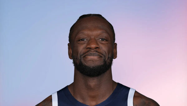 Julius Randle heads to Brooklyn in three-team trade