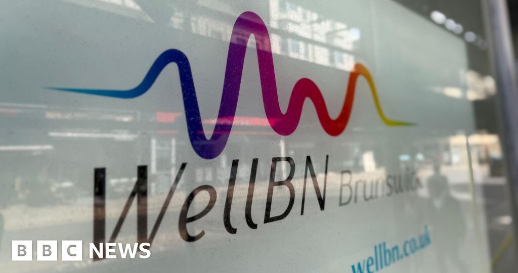 Dozens of children put at risk after gender care failures at GP clinic, inquiry finds