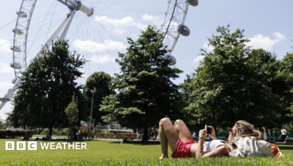 Summer warmth to return for weekend but heatwave chances fade