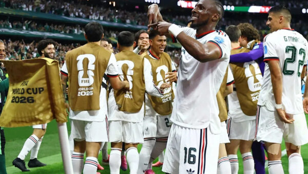 What time is Mexico game today? How to watch World Cup vs Ecuador in round of 32