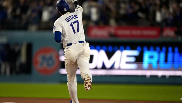 Ohtani hits 15th homer as Dodgers beat Rays 1-0