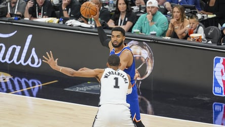 Karl-Anthony Towns-led Knicks outlast Victor Wembanyama, Spurs with gutsy win in Game 2 of NBA Finals
