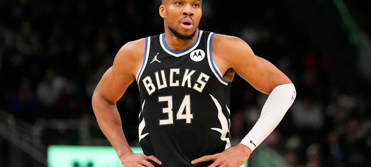 Milwaukee Bucks trade Giannis Antetokounmpo to Miami Heat, per report