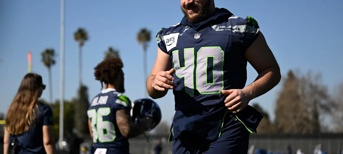 Seahawks FB Robbie Ouzts showing newfound speed at OTAs