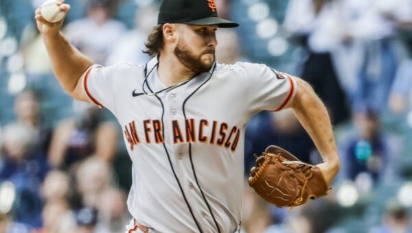 MLB: Giants' 'lapse' led to players writing Bible verses on pride hats