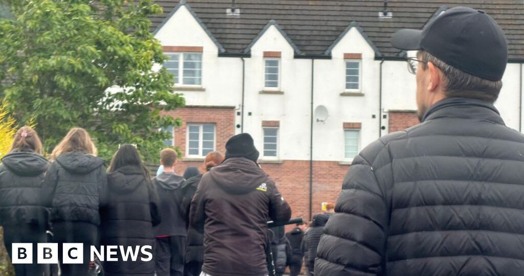 Northern Ireland protests pass off without incident after two nights of unrest