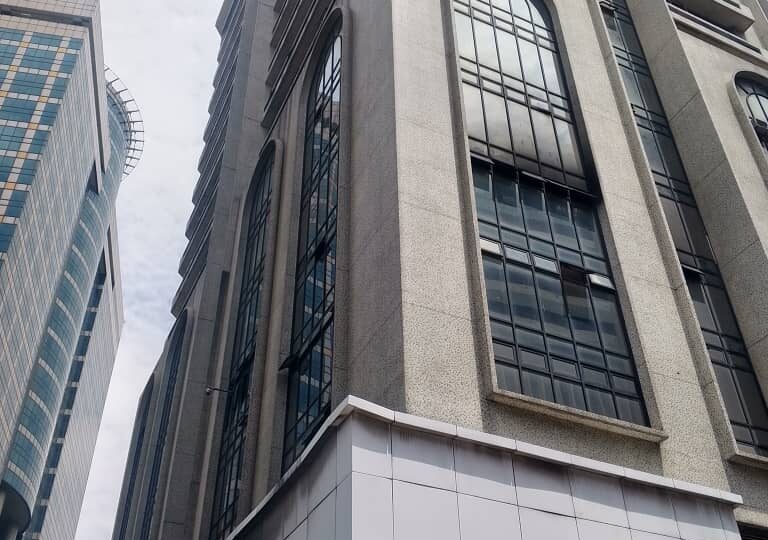 Fire razes vehicle parked at Polaris tower in Lagos — LSFRS